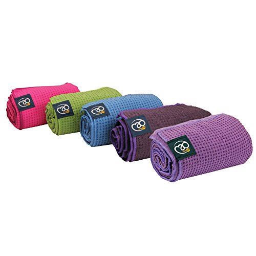 Fitness Mad Yoga Pilates Super Absorbent Mat Grip Dot Towel - 183cm x 60cm-Green