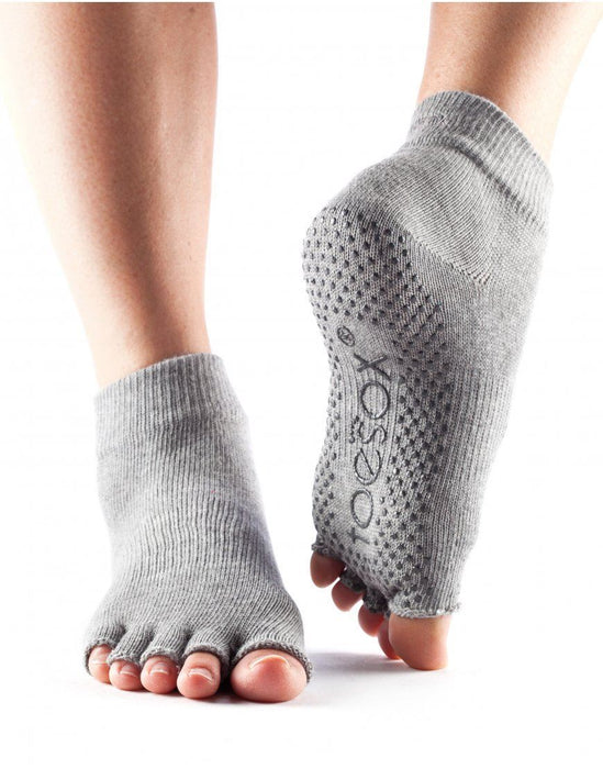 Toesox Half Toe Ankle Pilates Yoga Barre Five Toe Grip Socks Heather