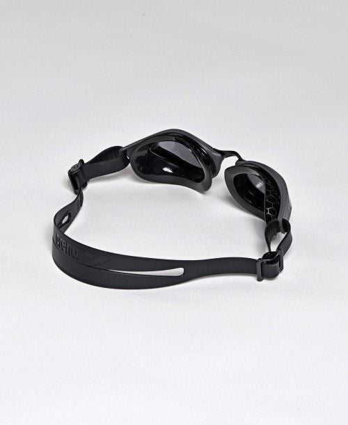 Arena Air Bold Swipe Swimming Goggles Anti-Fog Hydrodynamic Lens - Smoke/Smoke/Black