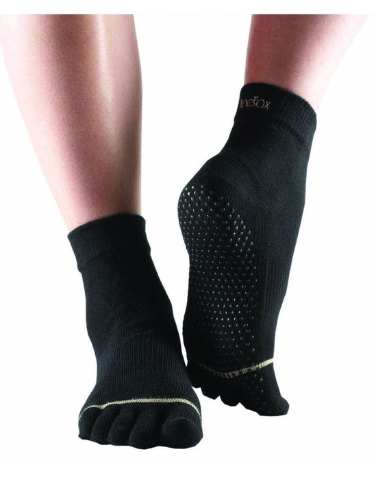 Toesox Full Toe Ankle Pilates Yoga Non Slip Exercise Studio Socks Black