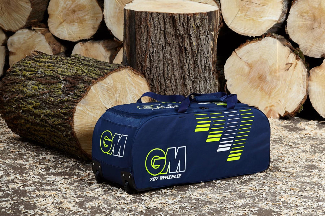 Gunn & Moore GM Cricket 707 Wheelie Kit Bag with Zipped Lid Pocket - Heavy Duty