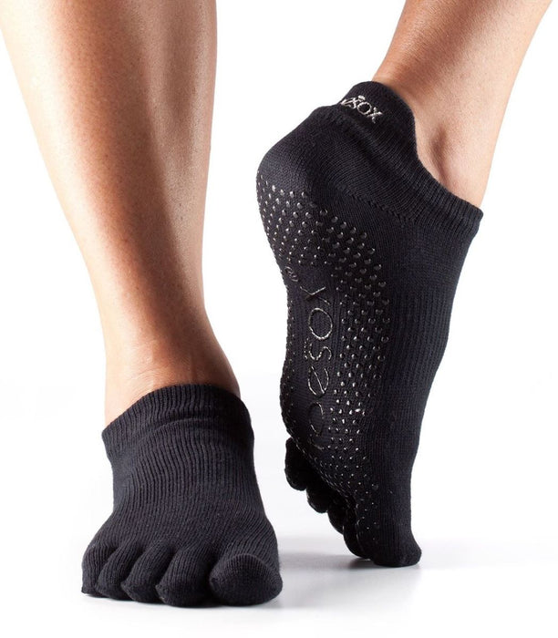 Toesox Full Toe Low Rise Grip Socks For Barre Pilates Yoga BlackToeSox