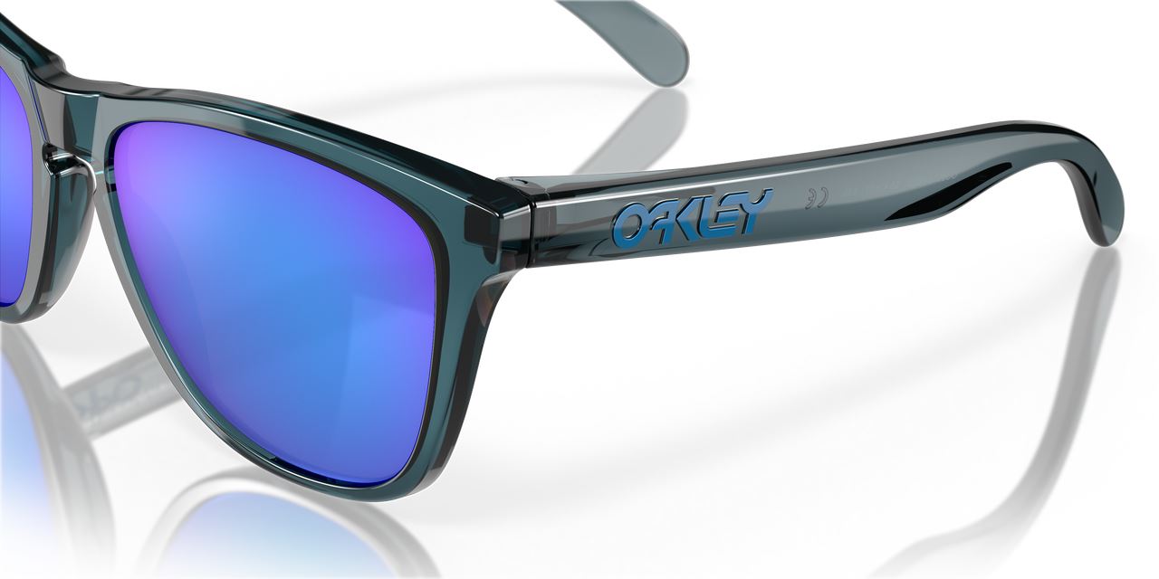 Oakley Frogskins Sunglasses Sapphire Polarized Lenses Crystal Black Sports Frame